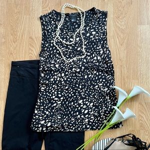 Ann Taylor black and white sleeveless top